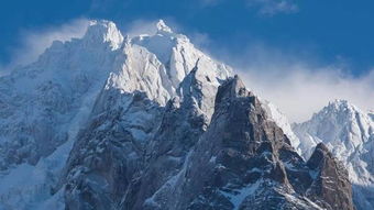 雪山上空风云变幻电影感拉满_一帧中国丨在王岗坪看雪山风云变幻（2024年12月29日）